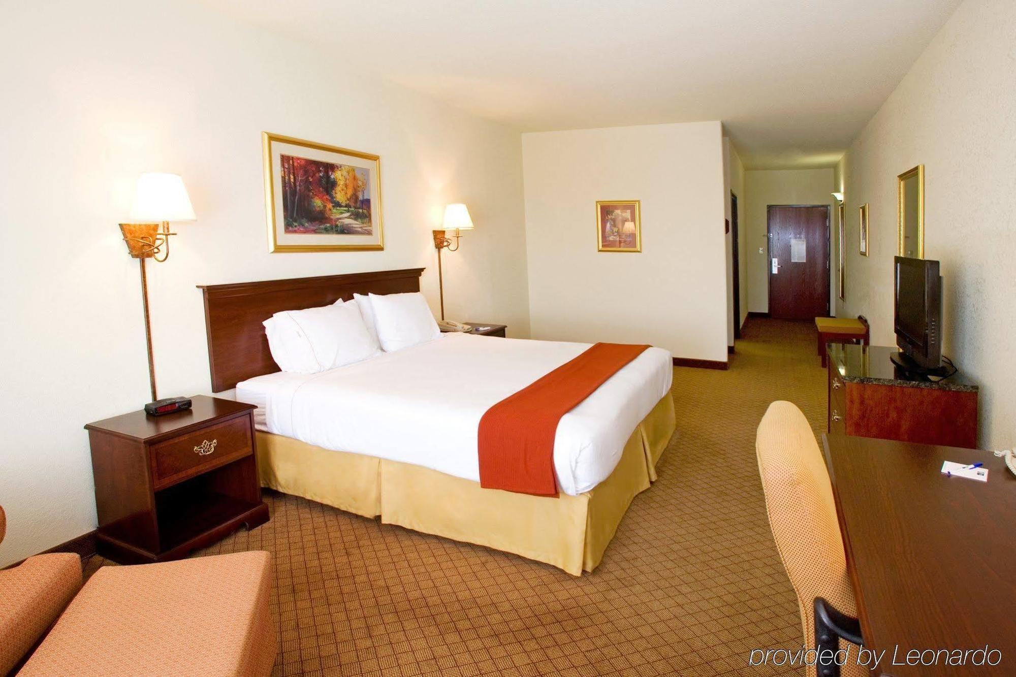 Holiday Inn Express Hotel And Suites Weslaco By Ihg Pokoj fotografie