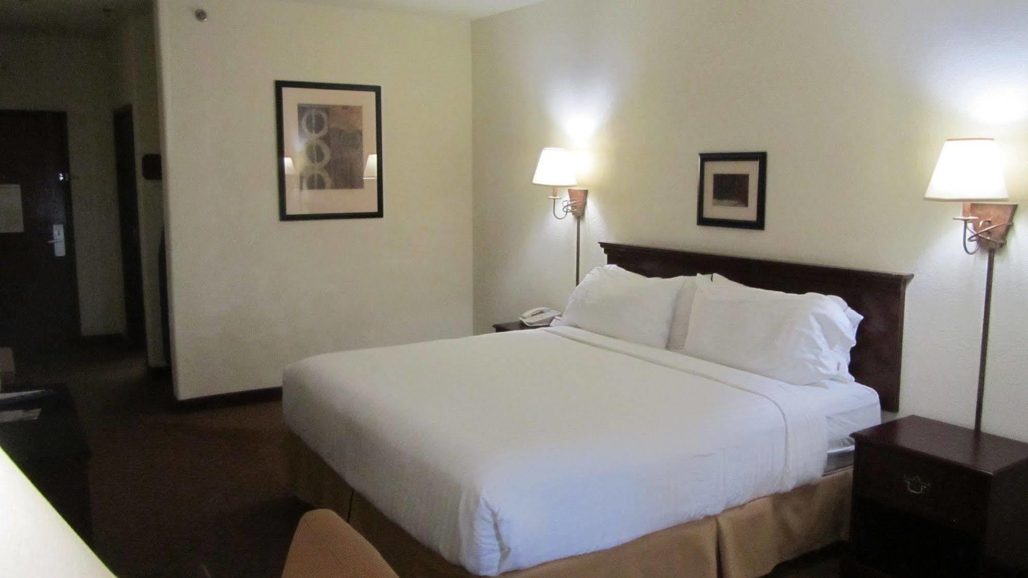 Holiday Inn Express Hotel And Suites Weslaco By Ihg Exteriér fotografie