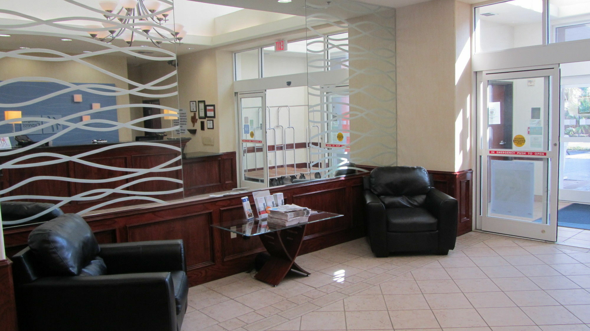 Holiday Inn Express Hotel And Suites Weslaco By Ihg Exteriér fotografie