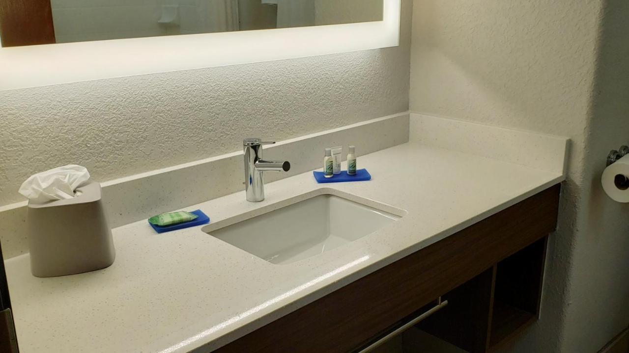 Holiday Inn Express Hotel And Suites Weslaco By Ihg Exteriér fotografie