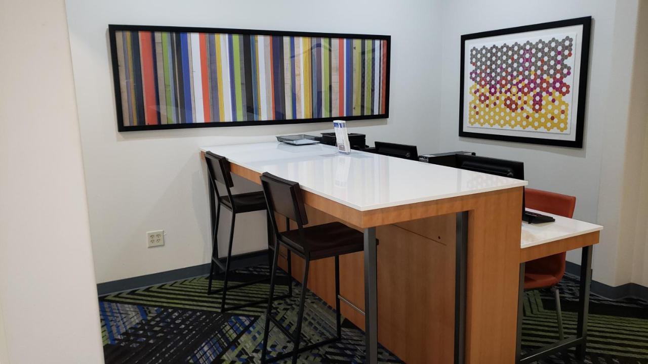 Holiday Inn Express Hotel And Suites Weslaco By Ihg Exteriér fotografie