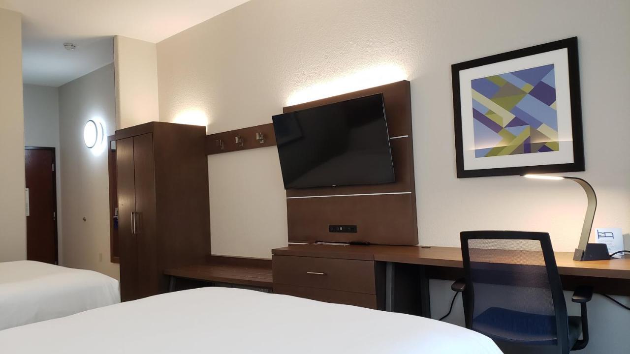 Holiday Inn Express Hotel And Suites Weslaco By Ihg Exteriér fotografie