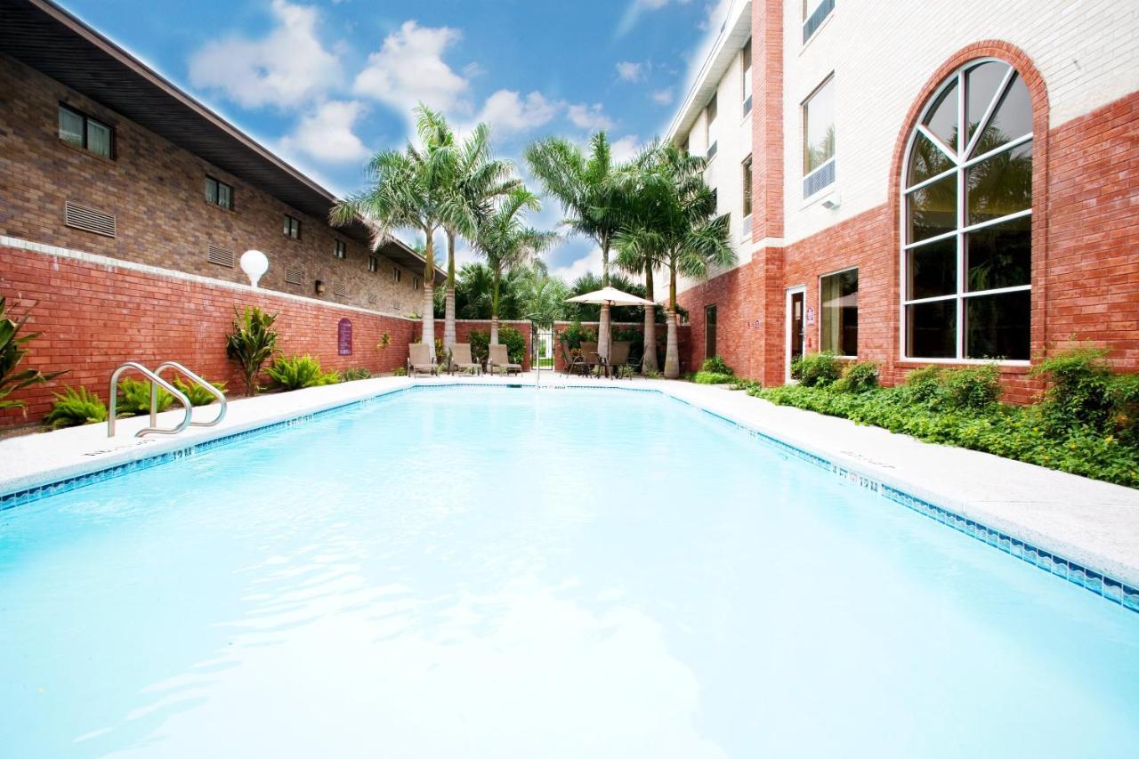 Holiday Inn Express Hotel And Suites Weslaco By Ihg Exteriér fotografie