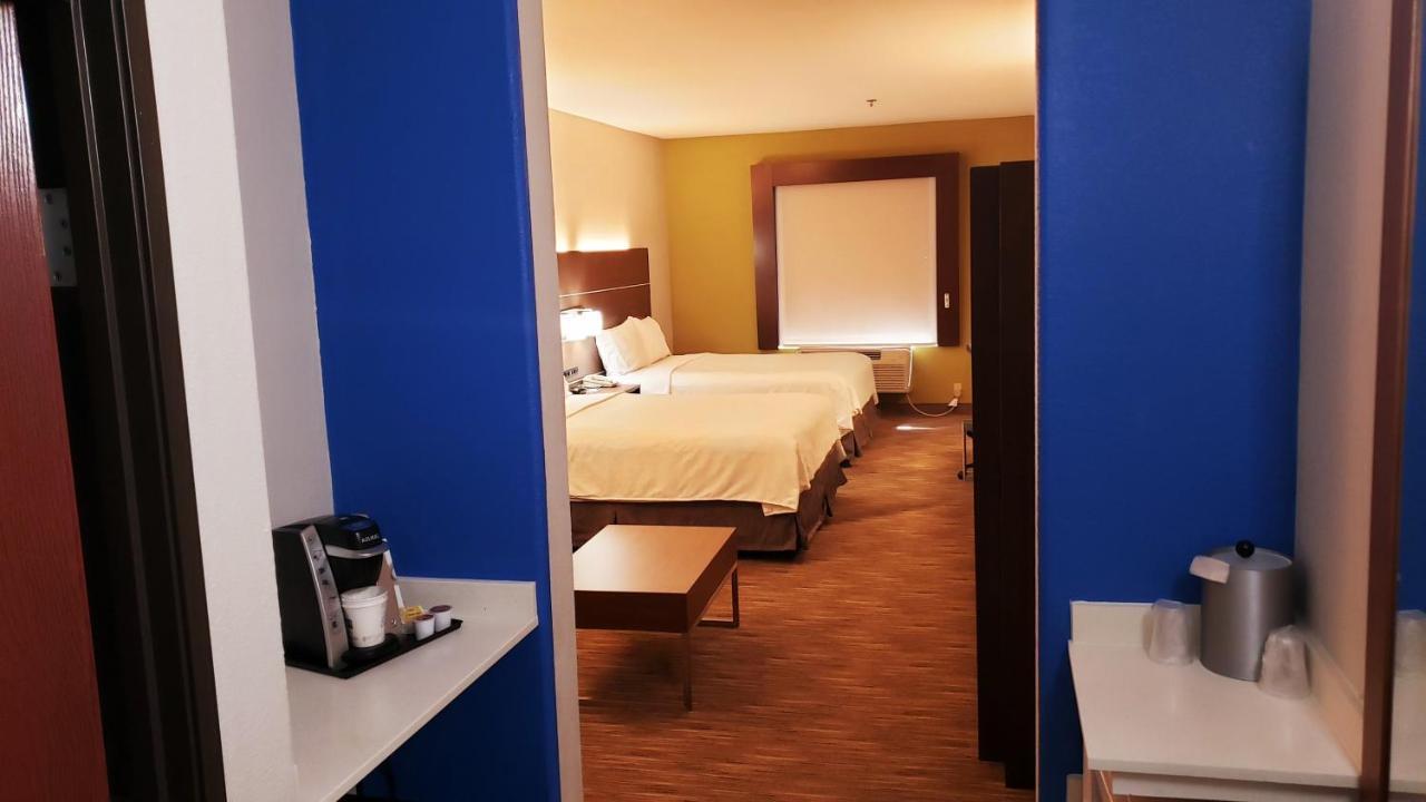 Holiday Inn Express Hotel And Suites Weslaco By Ihg Exteriér fotografie